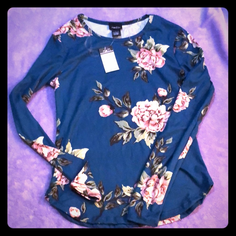 Long sleeve rue 21 shirt